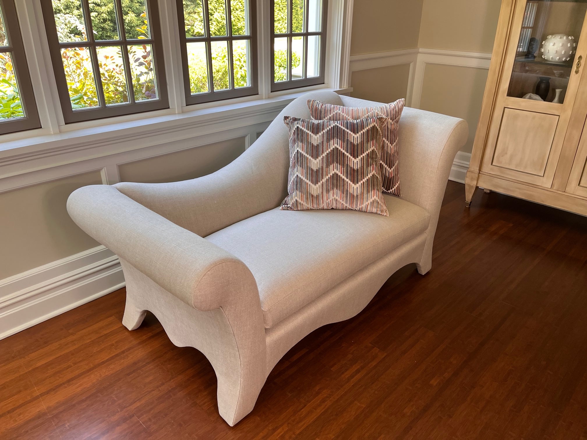 Luxurious Statement Chaise