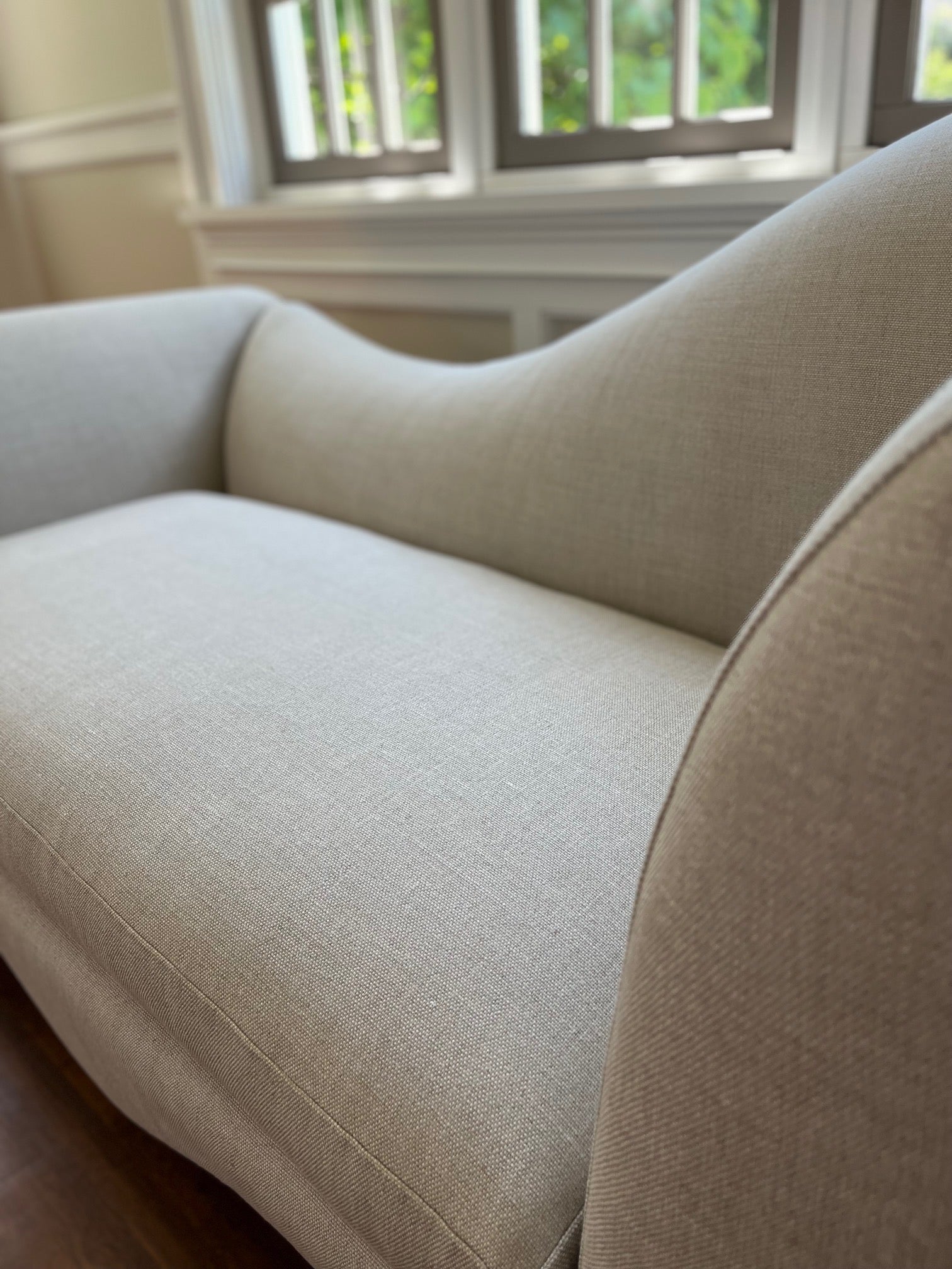 Luxurious Statement Chaise