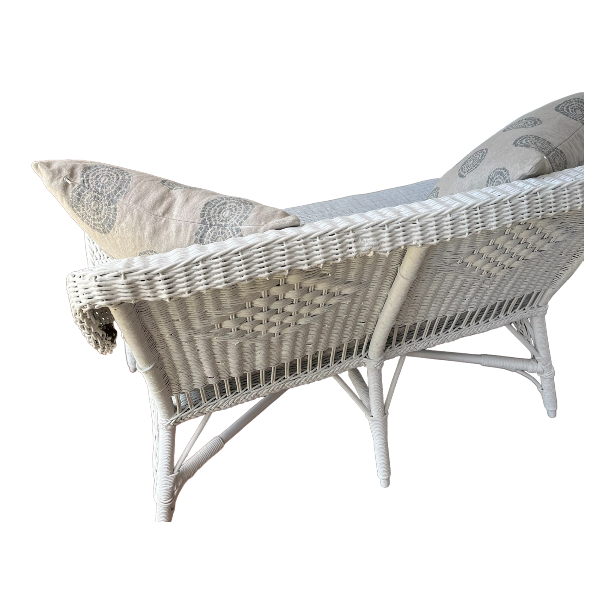 White wicker outdoor furniture