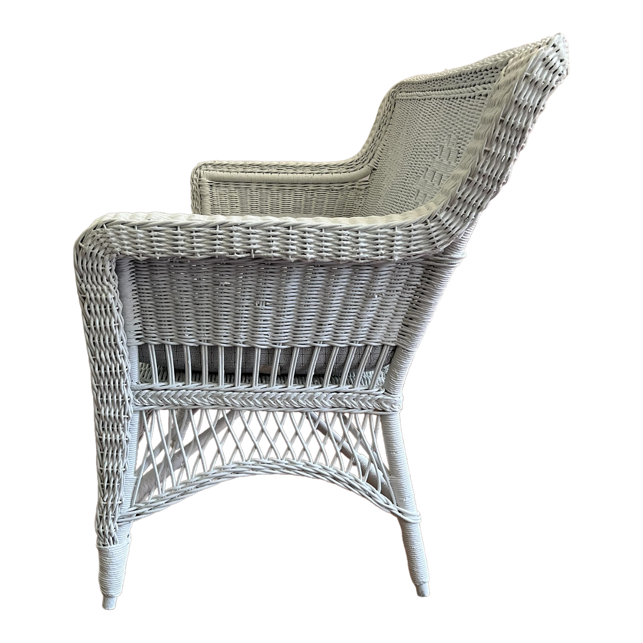 White wicker outdoor furniture